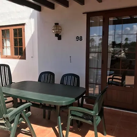 Las Brisas, 98 假日公园