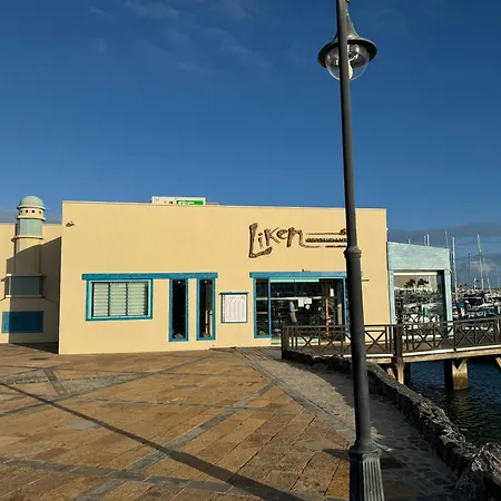 假日公园 Las Brisas, 98 *